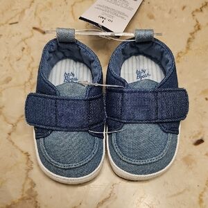NWT baby B'gosh Infant Blue Denim Two-toned Shoes Size 1 (0-3M)
